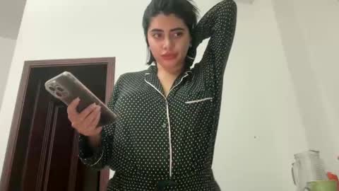 Snapshot of therealcamilabaddie chatting on January 13, 2025, 12:09 am therealcamilabaddie online show from January 13, 2025, 12:09 am