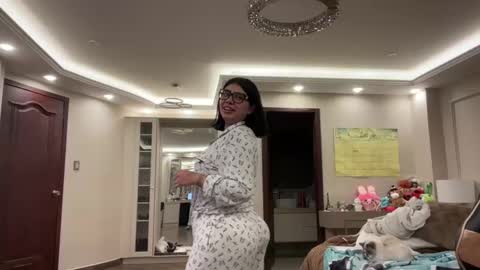 Snapshot of therealcamilabaddie chatting on September 21, 2025, 4:25 am therealcamilabaddie online show from September 21, 2025, 4:25 am