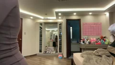 therealcamilabaddie online show from January 18, 2026, 1:37 pm