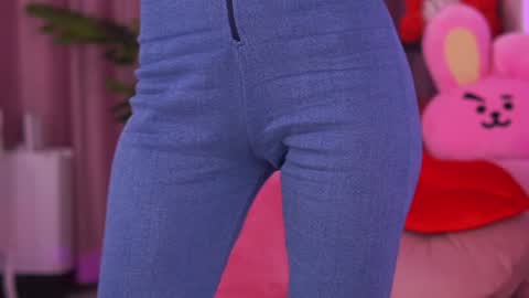 Deea  online show from January 19, 2026, 4:49 am