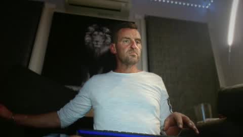 Snapshot of therealkurva4u chatting on January 16, 2025, 5:55 pm therealkurva4u online show from January 16, 2025, 5:55 pm