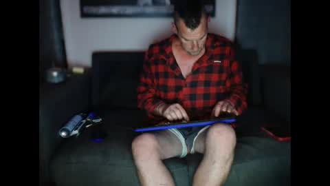 Snapshot of therealkurva4u chatting on January 22, 2025, 6:10 pm therealkurva4u online show from January 22, 2025, 6:10 pm