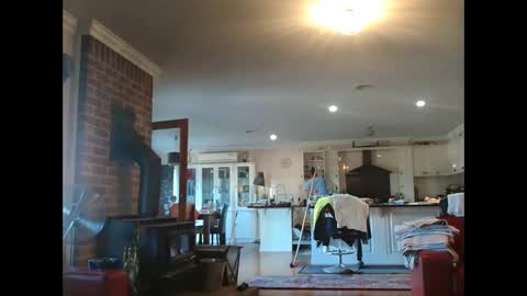 Snapshot of therealkurva4u chatting on February 13, 2025, 8:45 pm therealkurva4u online show from February 13, 2025, 8:45 pm