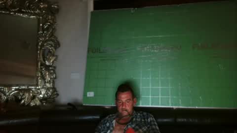 Snapshot of therealkurva4u chatting on February 28, 2025, 11:25 am therealkurva4u online show from February 28, 2025, 11:25 am