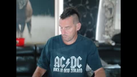 Snapshot of therealkurva4u chatting on March 12, 2025, 11:22 pm therealkurva4u online show from March 12, 2025, 11:22 pm