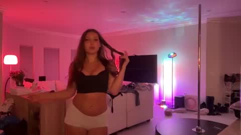 TheRealRussianKream online show from July 17, 2026, 11:17 am