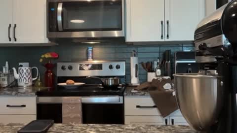 therosiecheeks online show from March 17, 2026, 5:16 pm