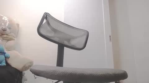 Snapshot of theryhot21 chatting on September 23, 2025, 6:22 pm therry online show from September 23, 2025, 6:22 pm