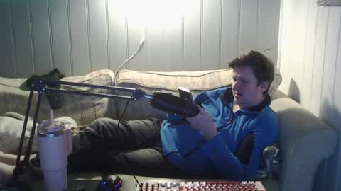 The Shadow online show from December 3, 2025, 1:13 am