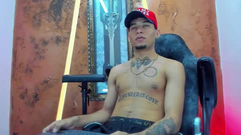 Snapshot of theskinny8inch_ chatting on September 20, 2025, 5:41 am theskinny8inch_ online show from September 20, 2025, 5:41 am