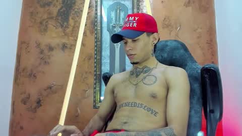 Snapshot of theskinny8inch_ chatting on September 26, 2025, 6:39 am theskinny8inch_ online show from September 26, 2025, 6:39 am