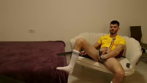 Snapshot of thetop200 chatting on February 3, 2026, 6:46 pm TheTop online show from February 3, 2026, 6:46 pm