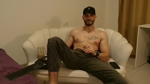 Snapshot of thetop200 chatting on February 7, 2026, 5:27 pm TheTop online show from February 7, 2026, 5:27 pm