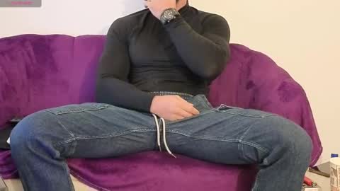 TheTopAlex online show from October 2, 2025, 2:40 am