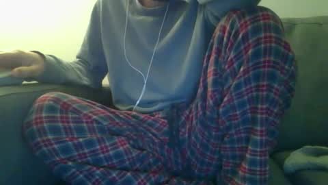 Snapshot of thetubedscarfguy chatting on January 31, 2026, 7:23 pm Scarf guy online show from January 31, 2026, 7:23 pm