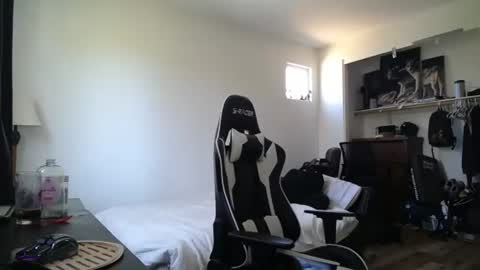 Snapshot of theufcfan_8181 chatting on July 27, 2026, 7:32 pm troy online show from July 27, 2026, 7:32 pm