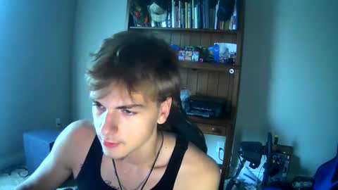 Snapshot of thevincegray chatting on June 10, 2026, 10:52 pm Vince online show from June 10, 2026, 10:52 pm