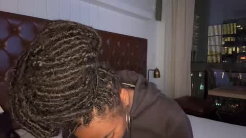 Sapphire the Vixen online show from February 16, 2026, 12:07 am