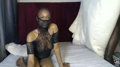 Snapshot of thewetpie chatting on November 7, 2025, 7:25 pm thewetpie online show from November 7, 2025, 7:25 pm