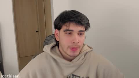 thiaan__ online show from December 4, 2025, 1:26 am