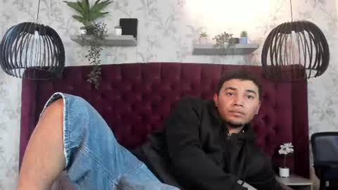 Snapshot of thiago_alves_ chatting on July 20, 2026, 3:32 am Thiago Alves online show from July 20, 2026, 3:32 am