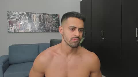 thiago_driussi online show from October 7, 2025, 4:31 am