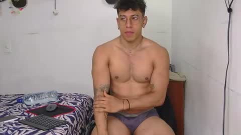 thiago_happy online show from July 9, 2026, 1:04 pm