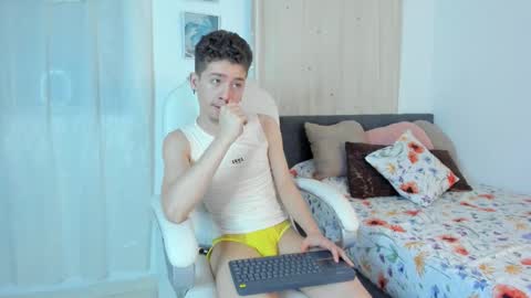 Manuel online show from October 31, 2025, 1:39 am