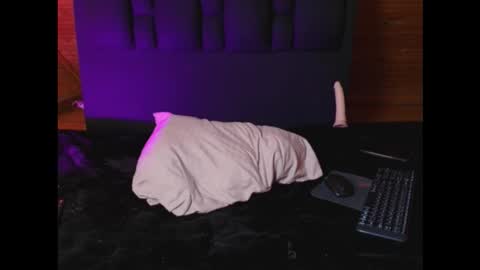 Snapshot of thiago_n_sam chatting on October 9, 2025, 6:50 pm thiago_n_sam online show from October 9, 2025, 6:50 pm