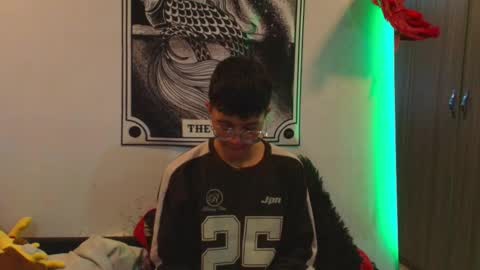 thiago_n_sam online show from November 30, 2025, 1:53 am