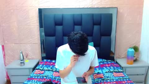 Snapshot of thiago_twink38 chatting on October 27, 2025, 3:43 am thiago_twink38 online show from October 27, 2025, 3:43 am