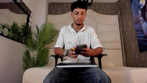 ThiagoFerreti online show from October 11, 2025, 3:28 am