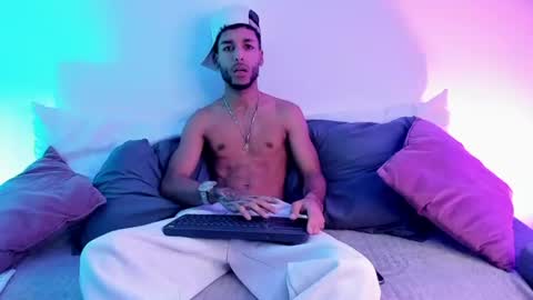 ThiagoFerreti online show from June 26, 2026, 4:28 am