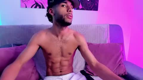 ThiagoFerreti online show from July 15, 2026, 3:23 am