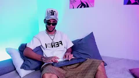 ThiagoFerreti online show from July 16, 2026, 3:23 am