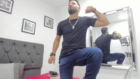 Snapshot of thiagomez17 chatting on February 4, 2026, 7:20 pm Thia Gomez online show from February 4, 2026, 7:20 pm