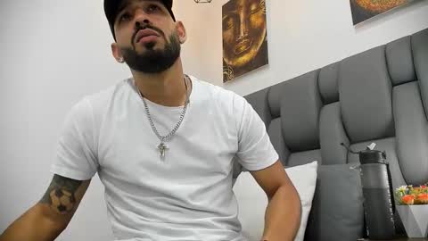 Snapshot of thiagomez17 chatting on February 7, 2026, 2:10 pm Thia Gomez online show from February 7, 2026, 2:10 pm