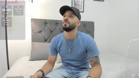 Snapshot of thiagomez17 chatting on February 11, 2026, 7:08 pm Thia Gomez online show from February 11, 2026, 7:08 pm