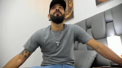 Snapshot of thiagomez17 chatting on March 3, 2026, 7:09 pm Thia Gomez online show from March 3, 2026, 7:09 pm