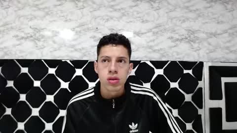 Thiago   online show from March 8, 2025, 12:11 am