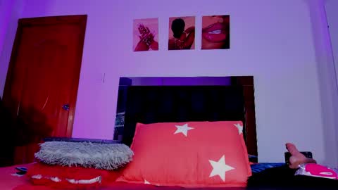 thiagosexy005 online show from June 4, 2026, 1:22 am