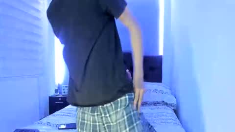 Thiago Wells online show from April 16, 2026, 2:34 am