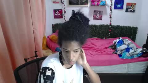 thiana_horny online show from June 3, 2026, 1:14 pm