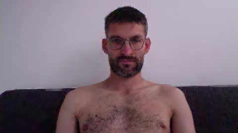 Snapshot of thibthib12 chatting on September 20, 2025, 4:52 pm Thibthib online show from September 20, 2025, 4:52 pm