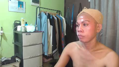 Snapshot of thick_bigcock13 chatting on October 13, 2025, 6:02 am gil online show from October 13, 2025, 6:02 am