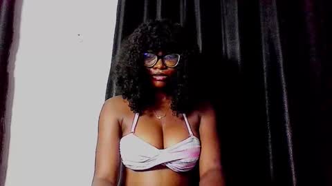 Snapshot of thick_ebonie chatting on October 5, 2025, 9:29 am Jenny online show from October 5, 2025, 9:29 am