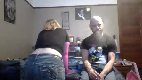 thickblonde_92 online show from May 14, 2026, 1:01 am