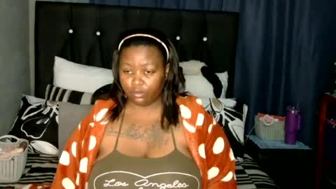 Snapshot of thickcaramel_p chatting on March 23, 2026, 3:21 am phindy online show from March 23, 2026, 3:21 am