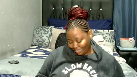 Snapshot of thickcaramel_p chatting on May 11, 2026, 4:48 pm phindy online show from May 11, 2026, 4:48 pm