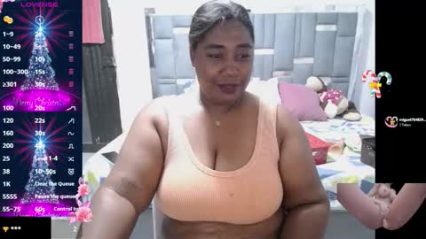 Snapshot of thickebonymilf chatting on December 5, 2025, 4:21 am XIOMARA online show from December 5, 2025, 4:21 am